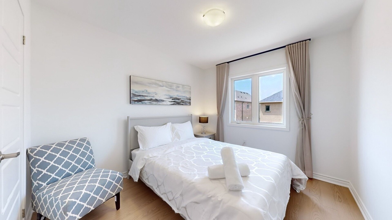 Photo of Bedroom in Oakville