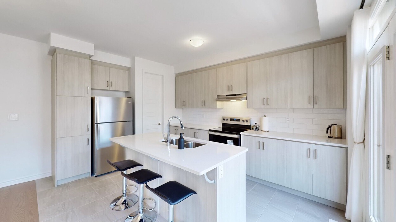Photo of Kitchen in Oakville
