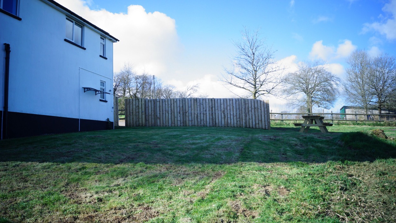 Photo of Outdoor in Calverleigh