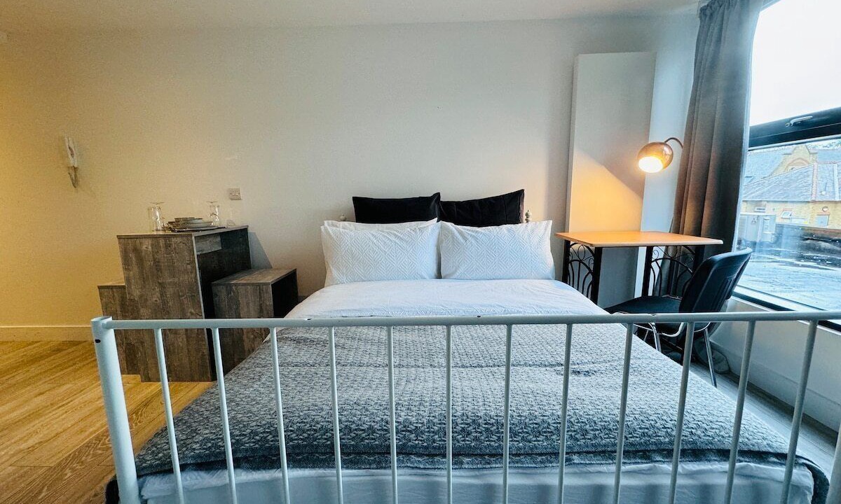 Photo of Others in Weavers