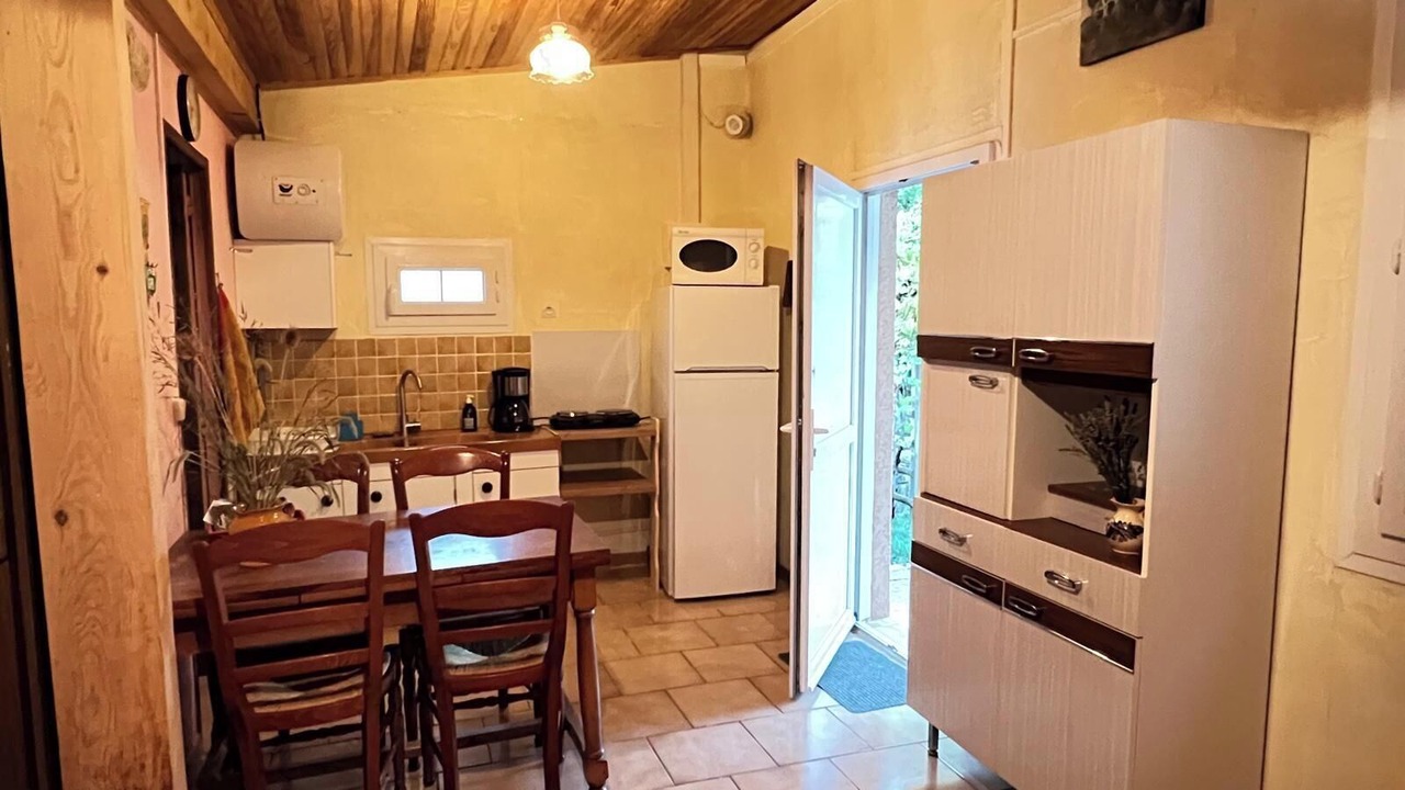 Photo of Kitchen in Boisset-et-Gaujac