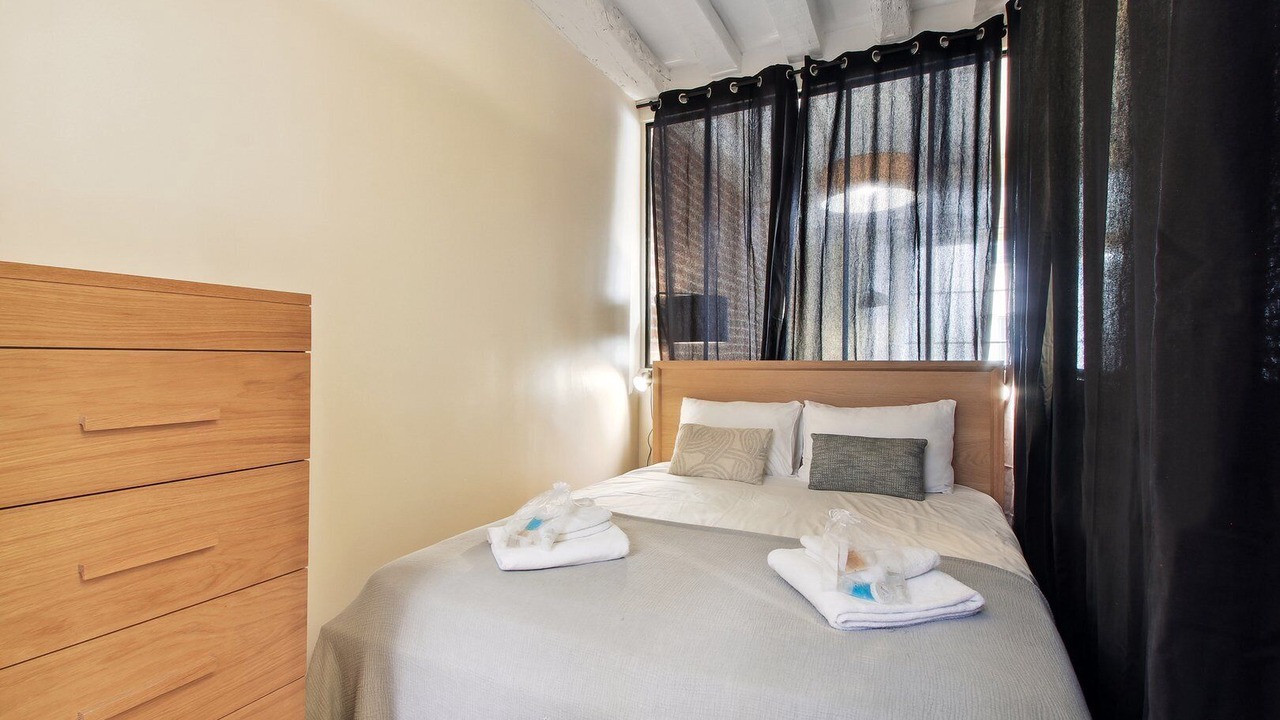 Photo of Bedroom in Arsenal
