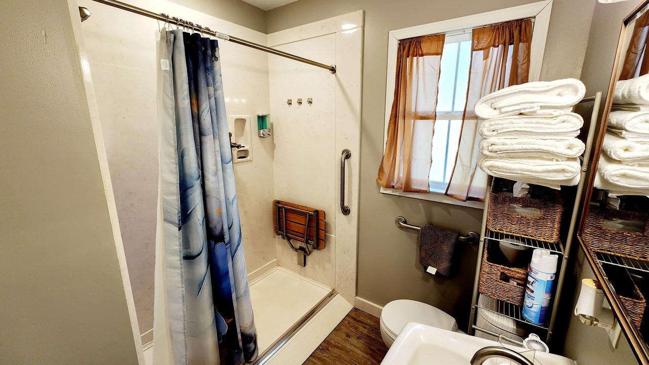 Photo of Bathroom in Mobile