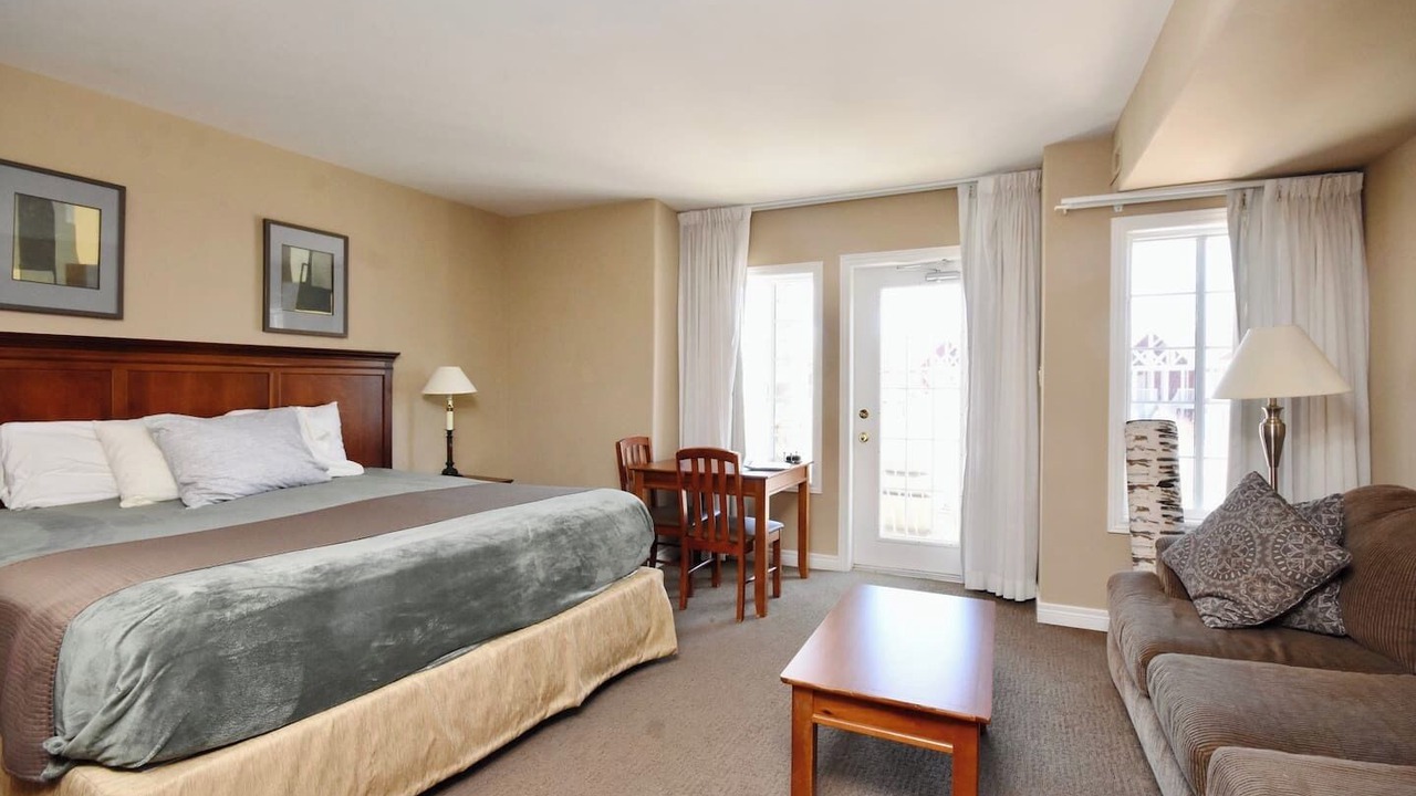 Photo of Bedroom in Oro-Medonte