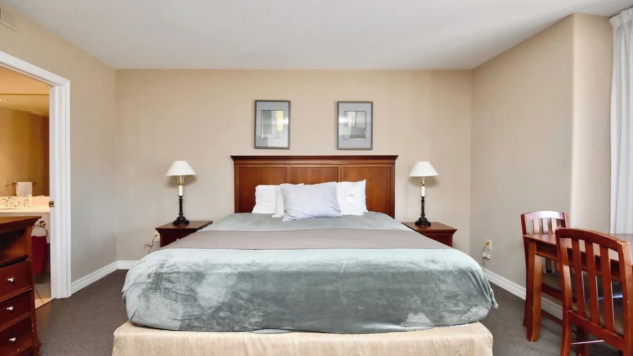 Photo of Bedroom in Oro-Medonte