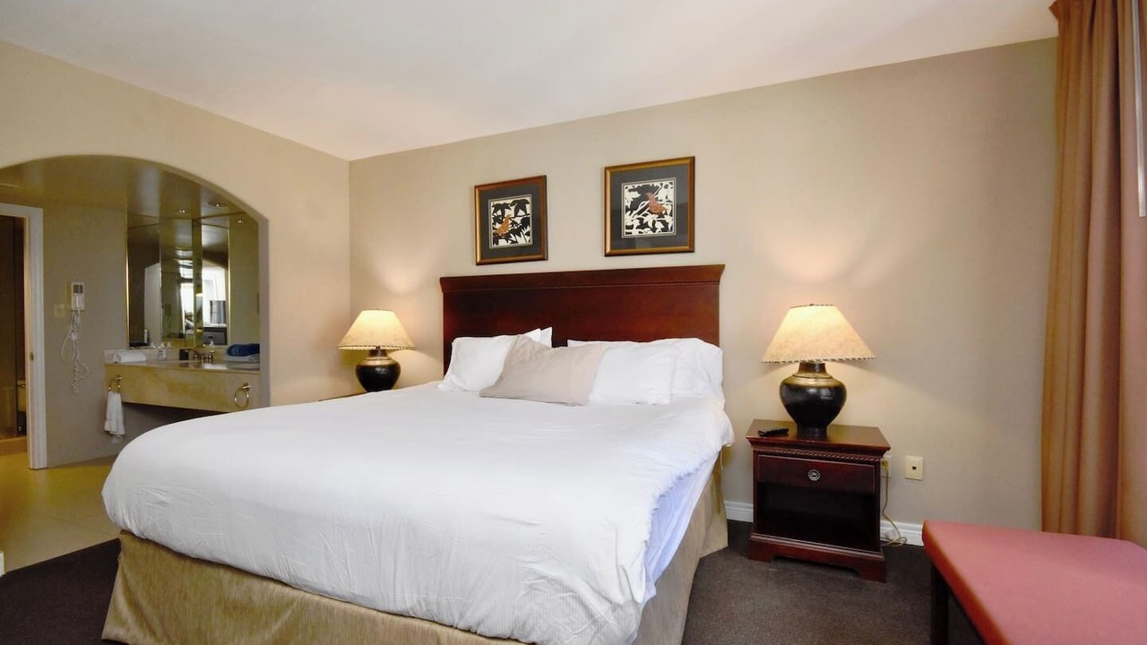 Photo of Bedroom in Oro-Medonte