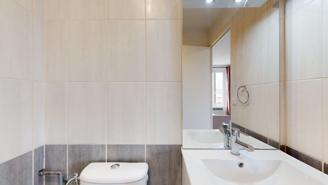 Photo of Bathroom in Montreuil
