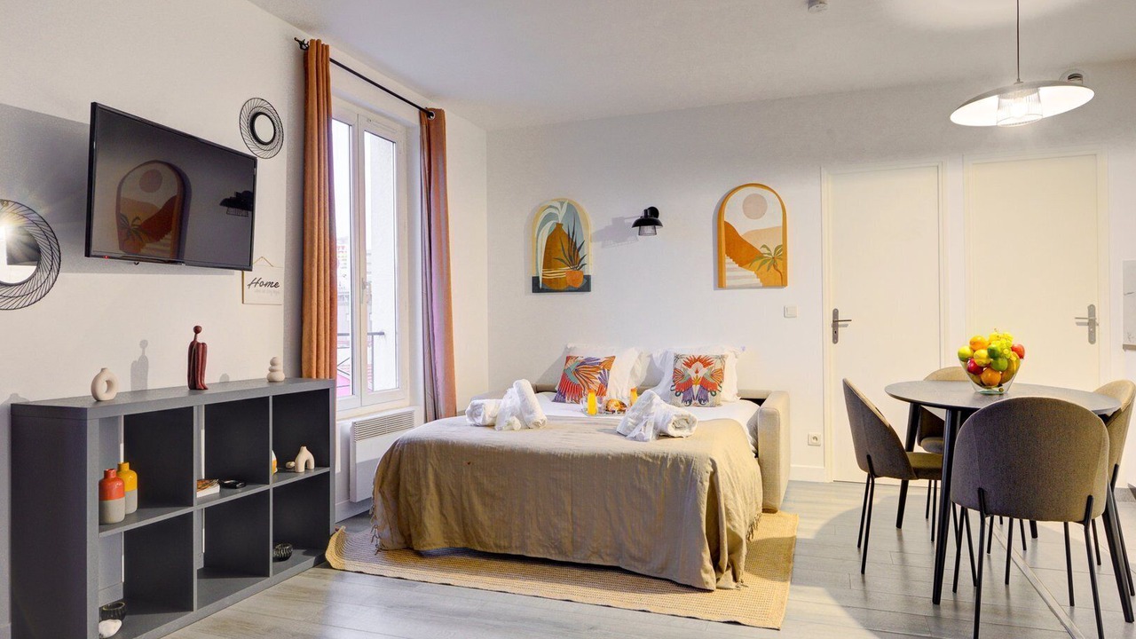 Photo of Bedroom in Montreuil