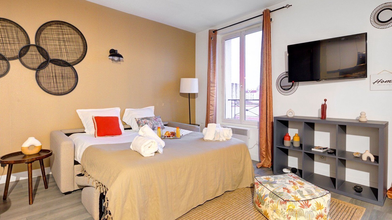 Photo of Bedroom in Montreuil