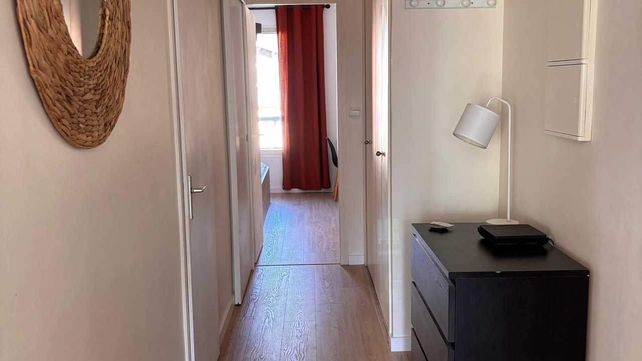 Photo of Others in Thones