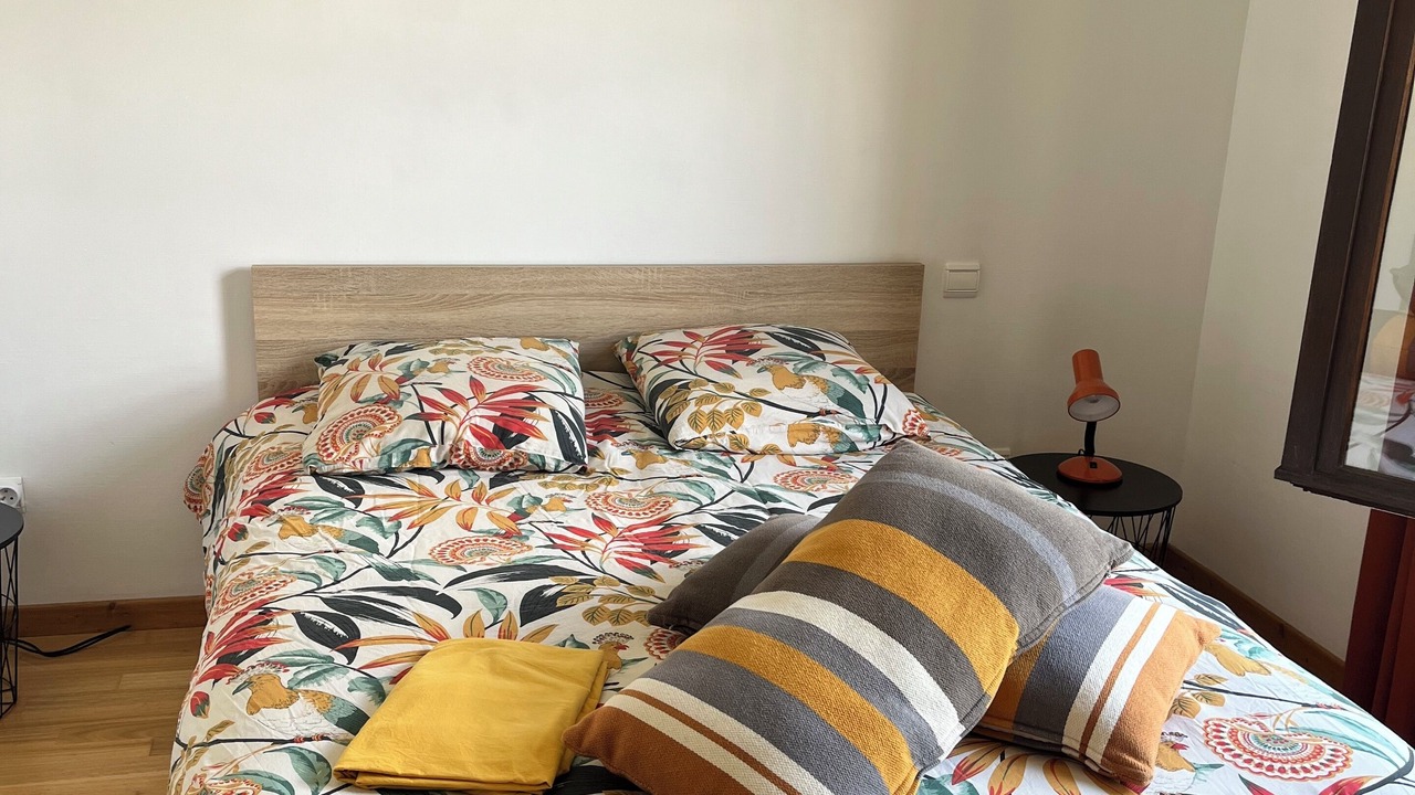 Photo of Bedroom in Thones