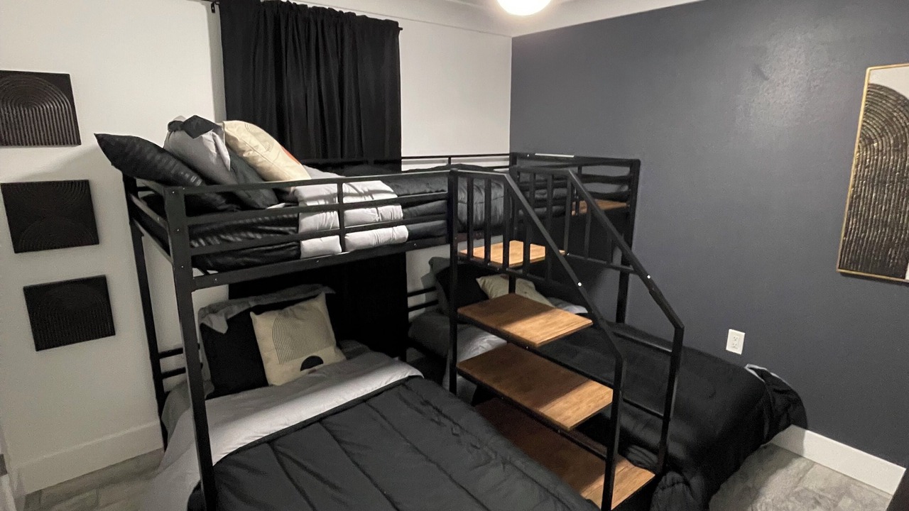 Photo of Bedroom in Kenner - Louis Armstrong International Airport