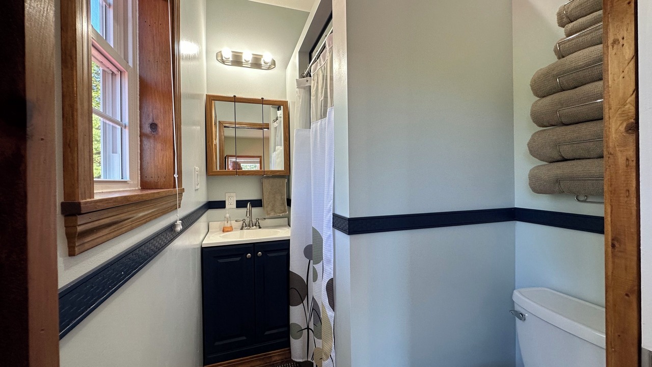 Photo of Bathroom in Lee