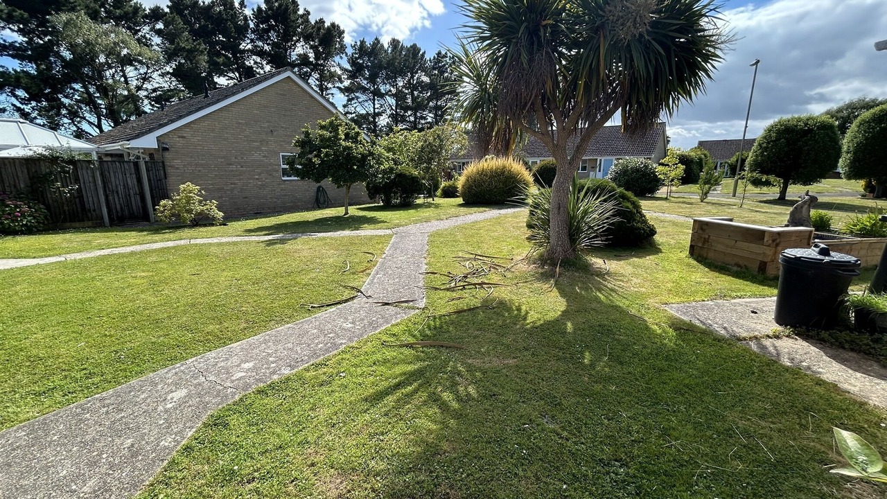 Photo of Others in Hordle