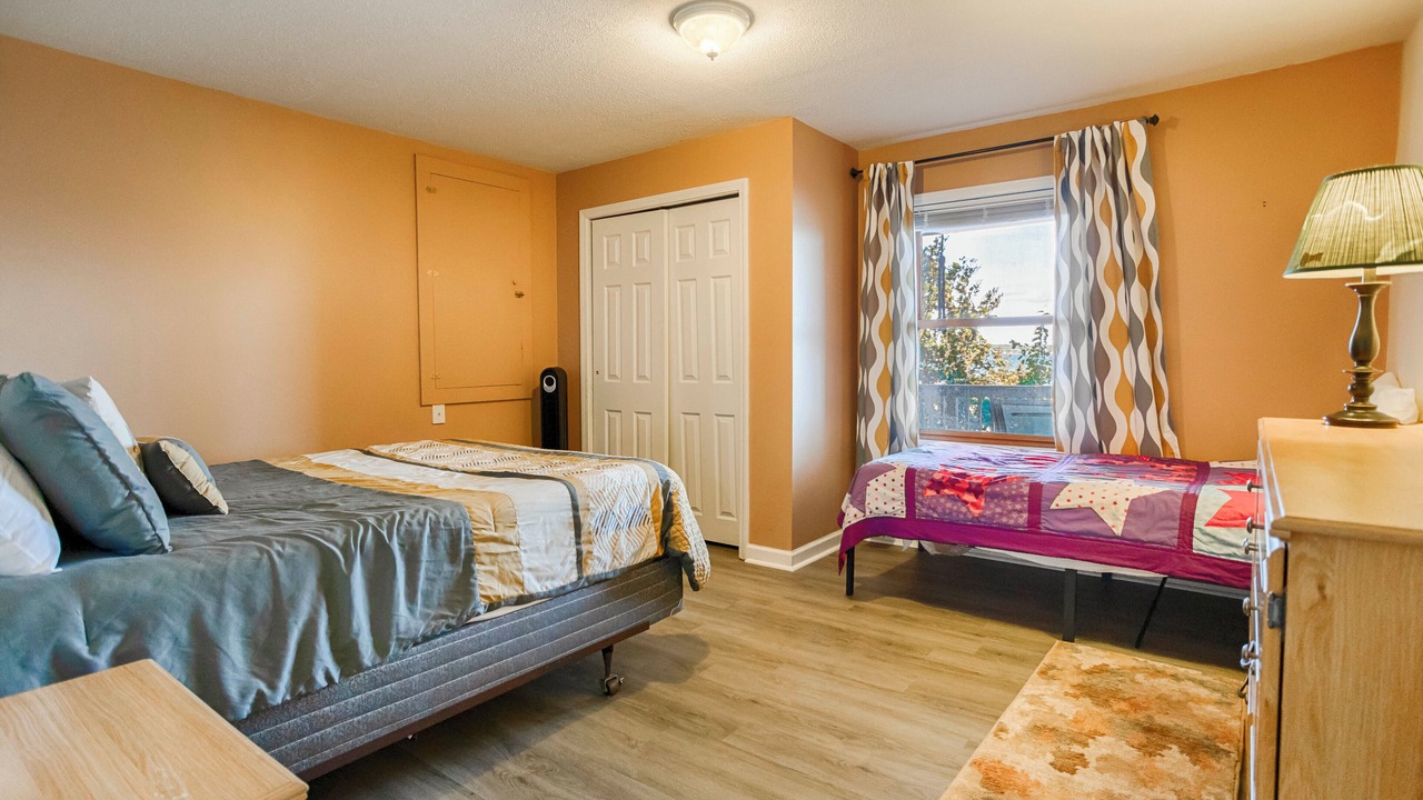 Photo of Bedroom in Town of Benton