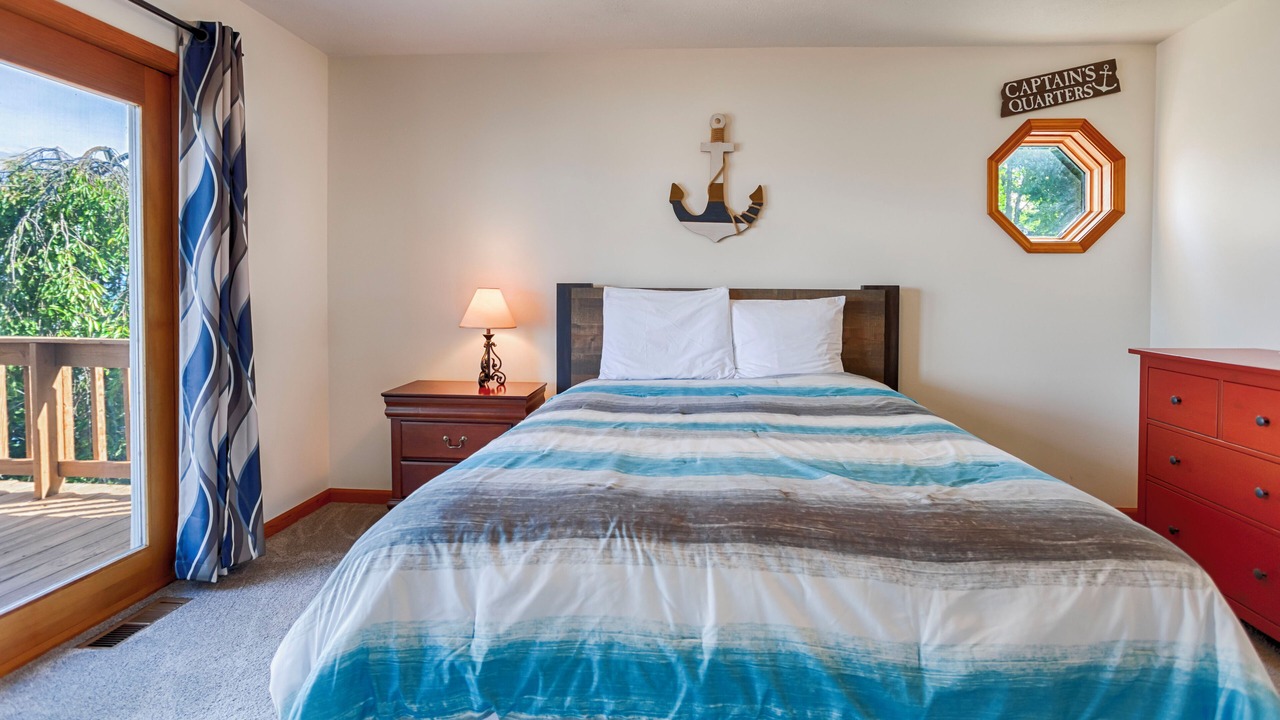 Photo of Bedroom in Town of Benton