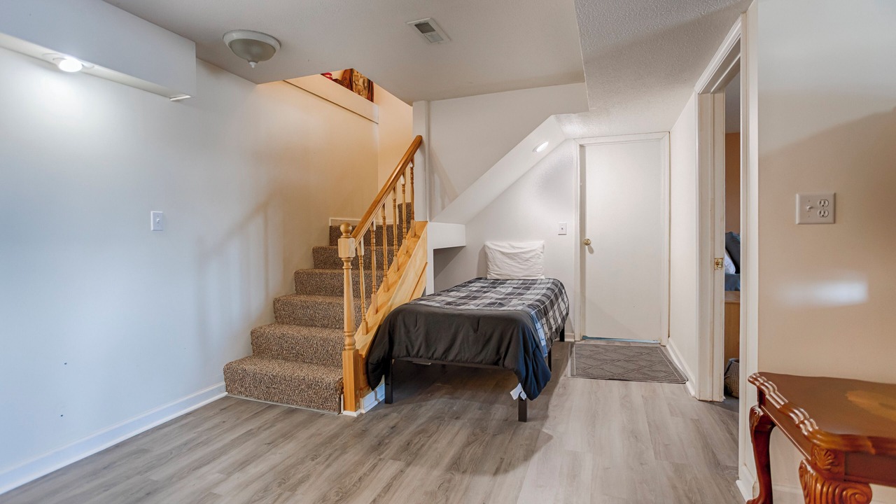Photo of Bedroom in Town of Benton