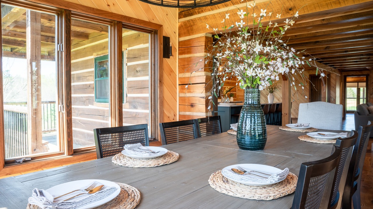 Photo of Others in Logan