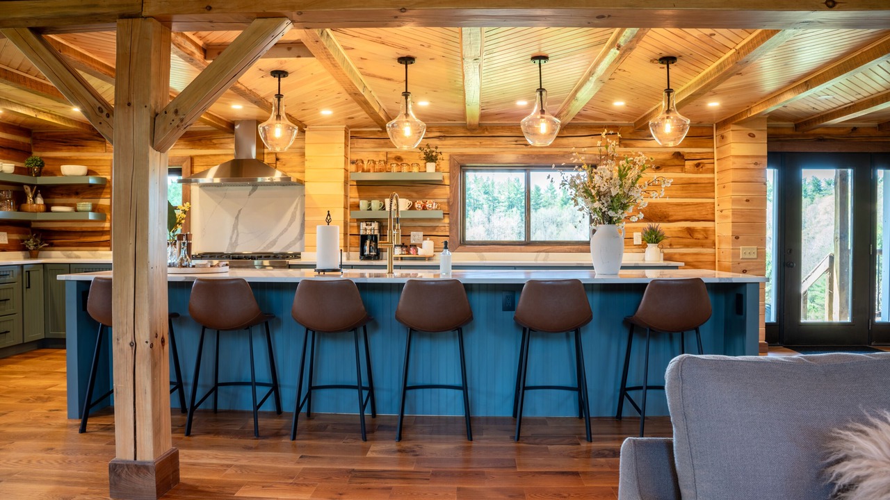 Photo of Others in Logan