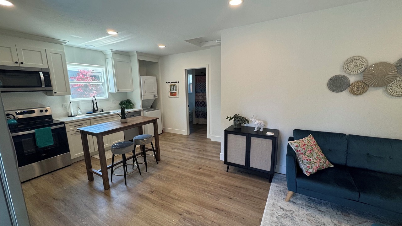 Photo of Livingroom in Pleasant Hill