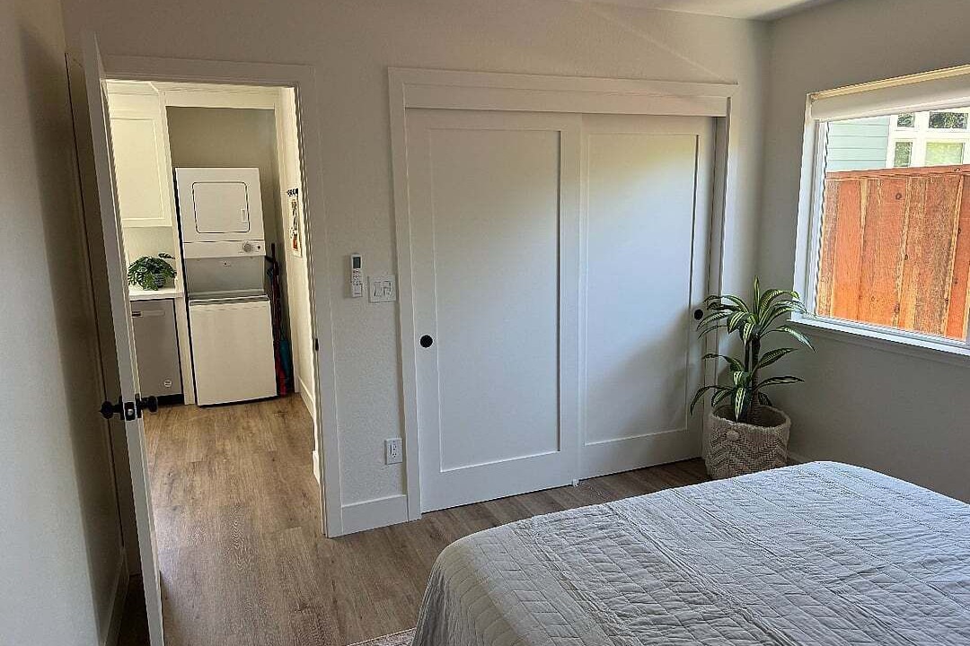 Photo of Bedroom in Pleasant Hill