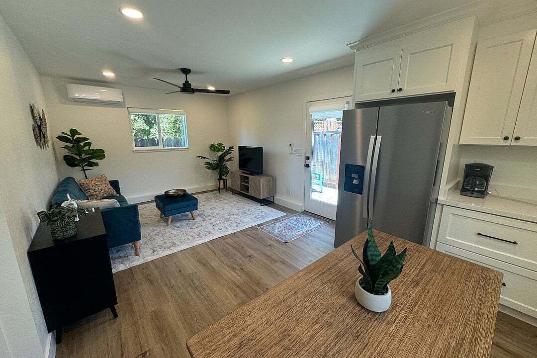 Photo of Livingroom in Pleasant Hill