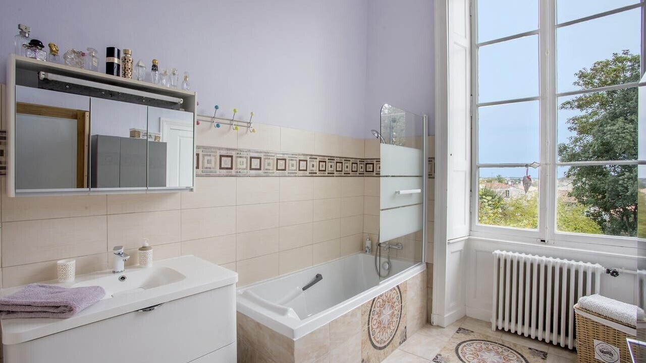 Photo of Bathroom in Fontenay-le-Comte