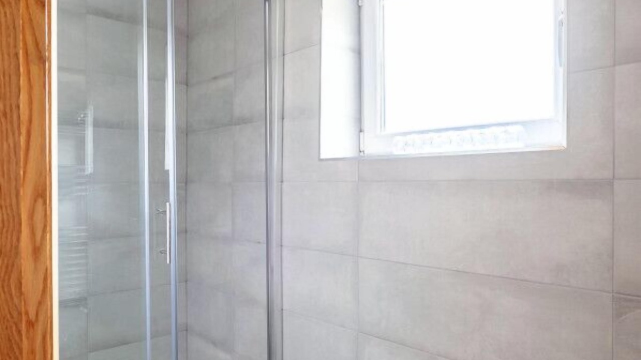 Photo of Bathroom in Pentrefelin