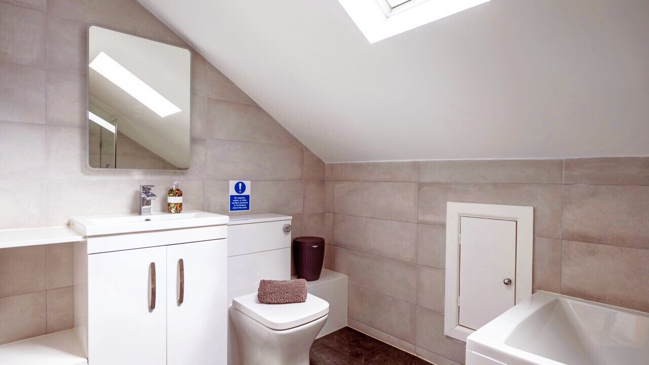 Photo of Bathroom in Pentrefelin