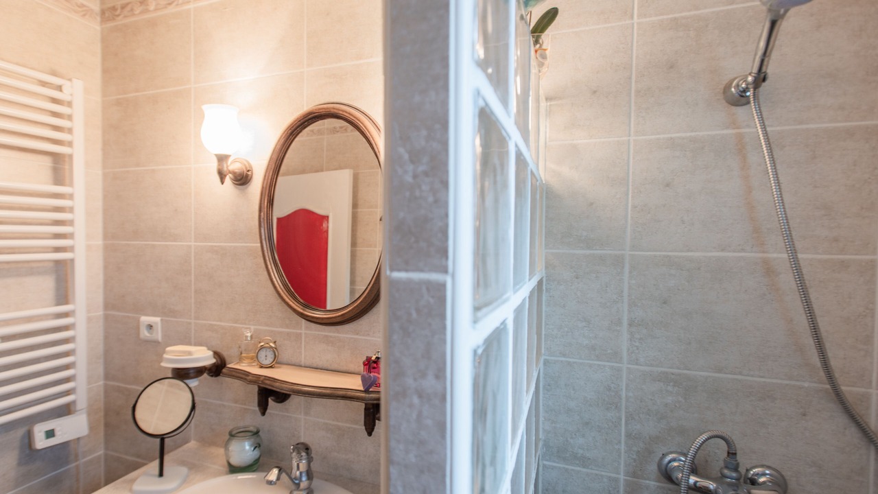 Photo of Bathroom in Clarensac