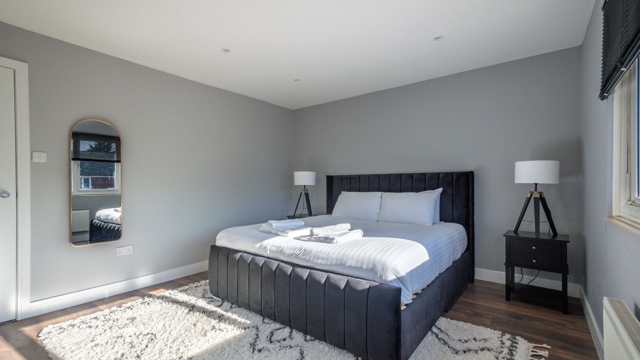 Photo of Bedroom in Newmarket