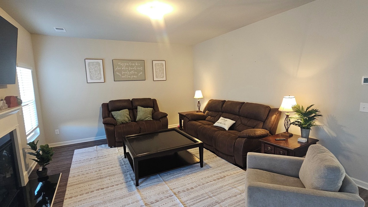Photo of Livingroom in Graniteville