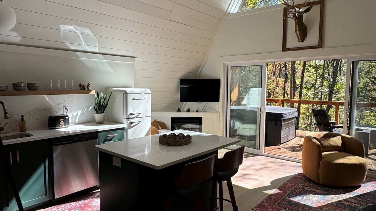 Photo of Livingroom in McArthur