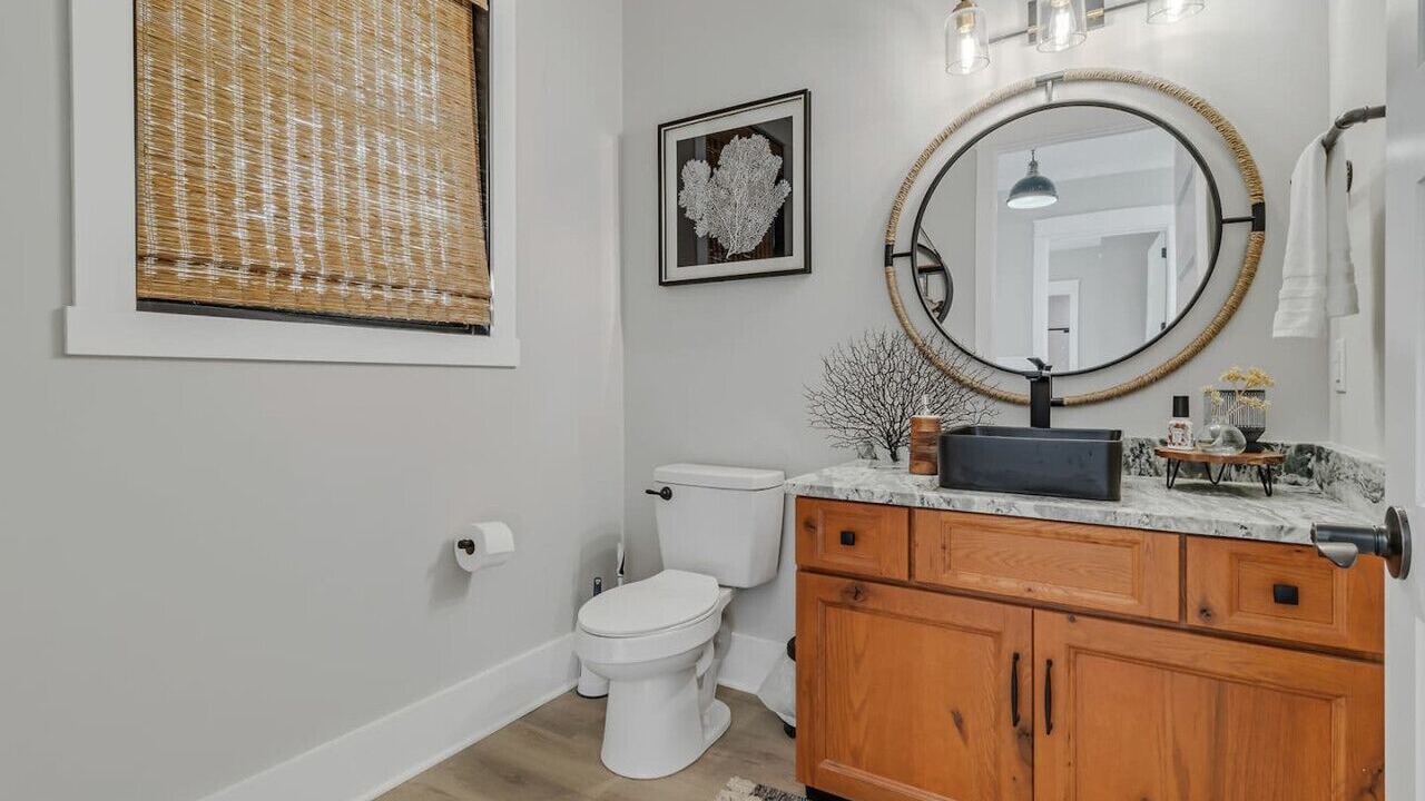 Photo of Bathroom in Windmill Point