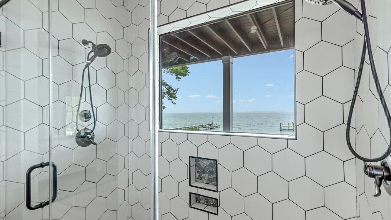Photo of Bathroom in Windmill Point