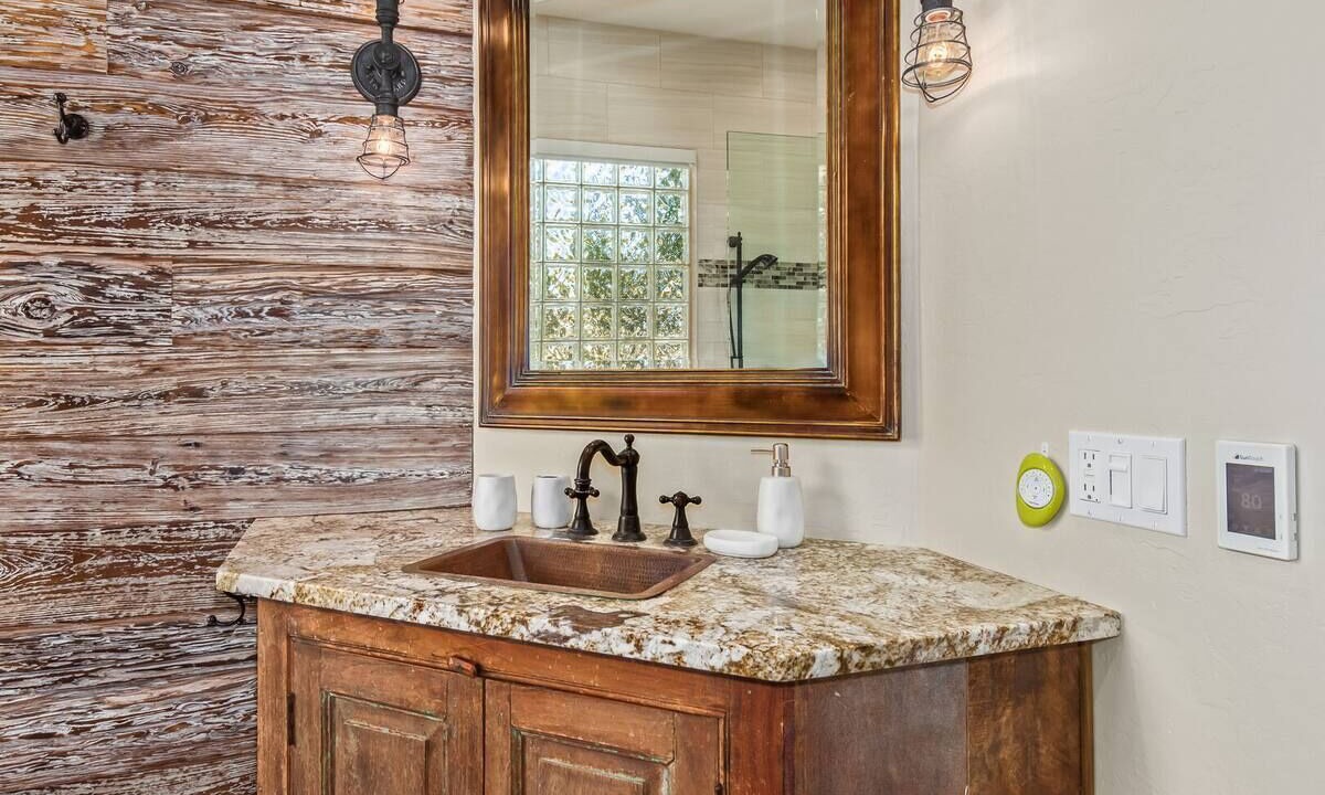 Photo of Bathroom in Legend Trail