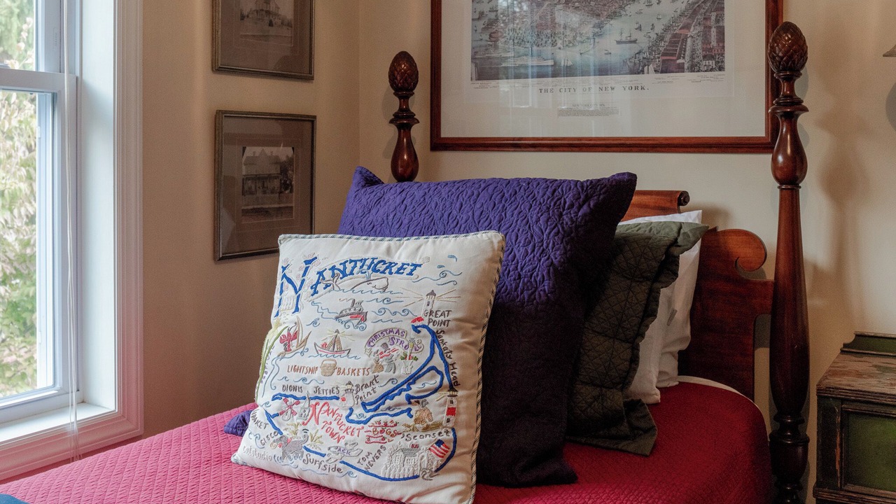 Photo of Bedroom in State College