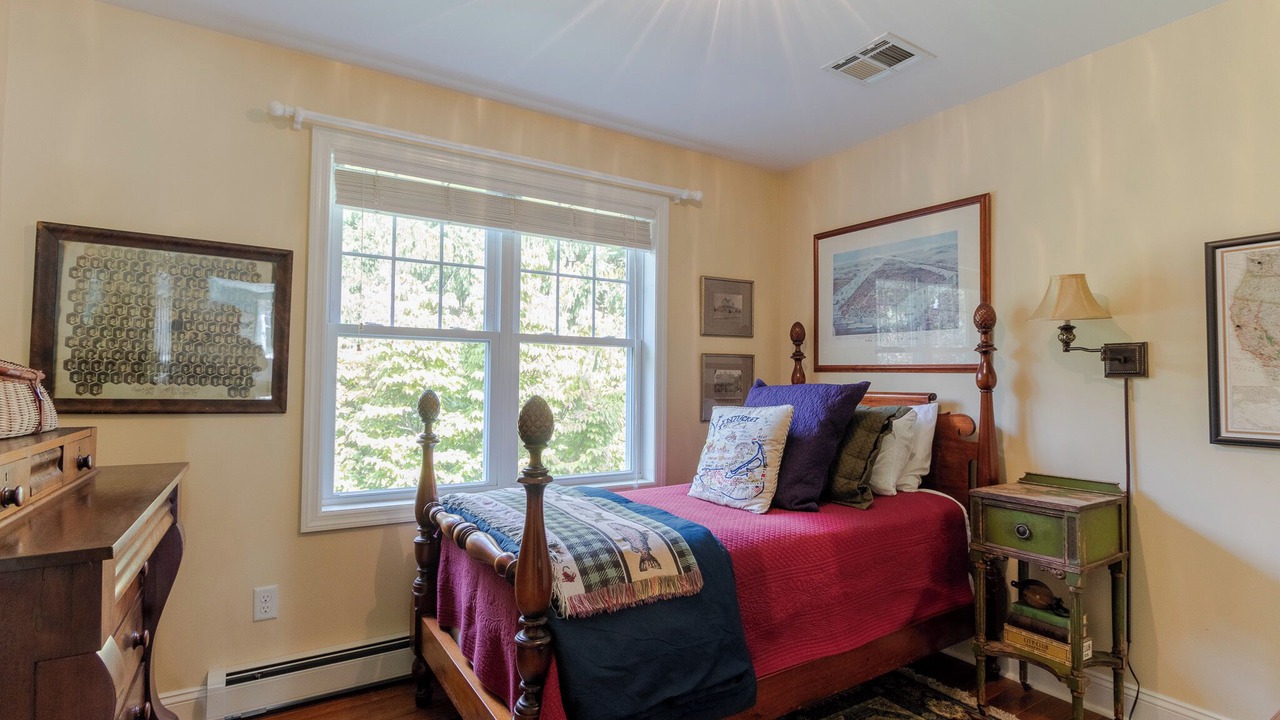 Photo of Bedroom in State College