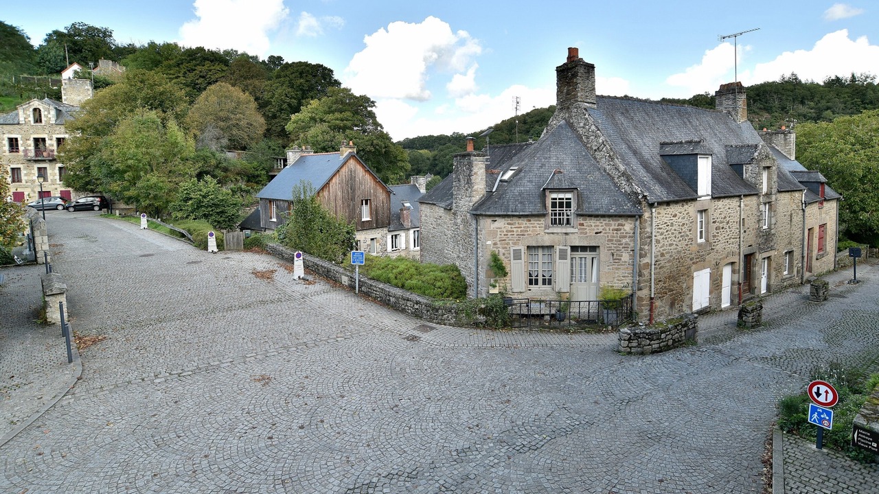 Photo of Others in Lehon