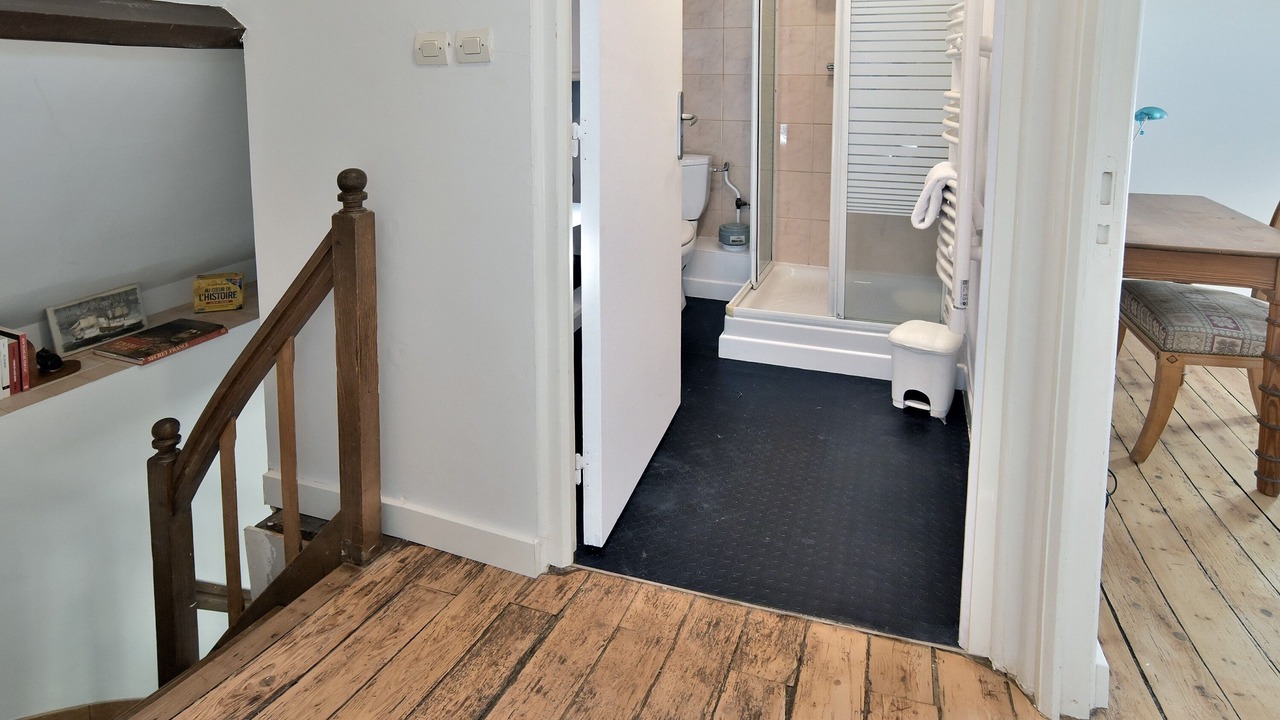 Photo of Others in Lehon