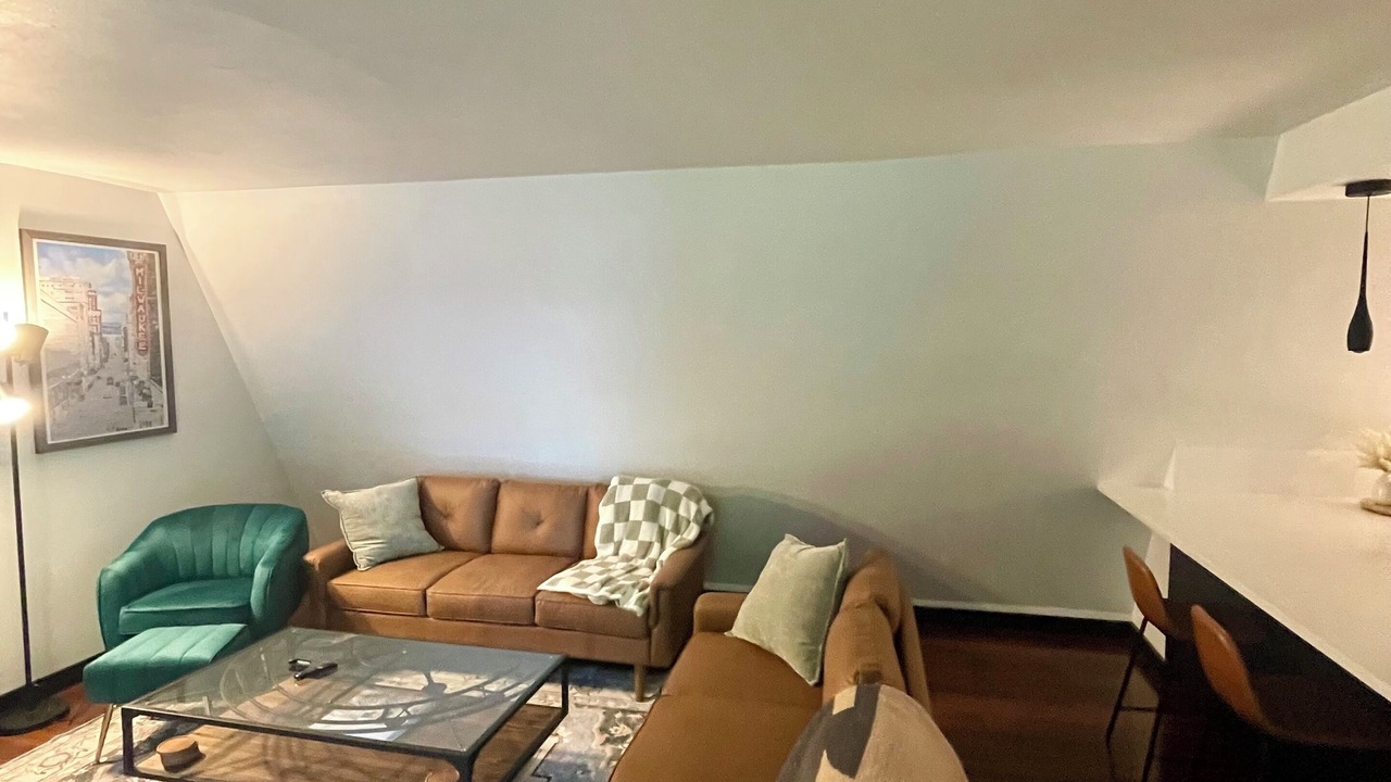 Photo of Livingroom in Browns Lake