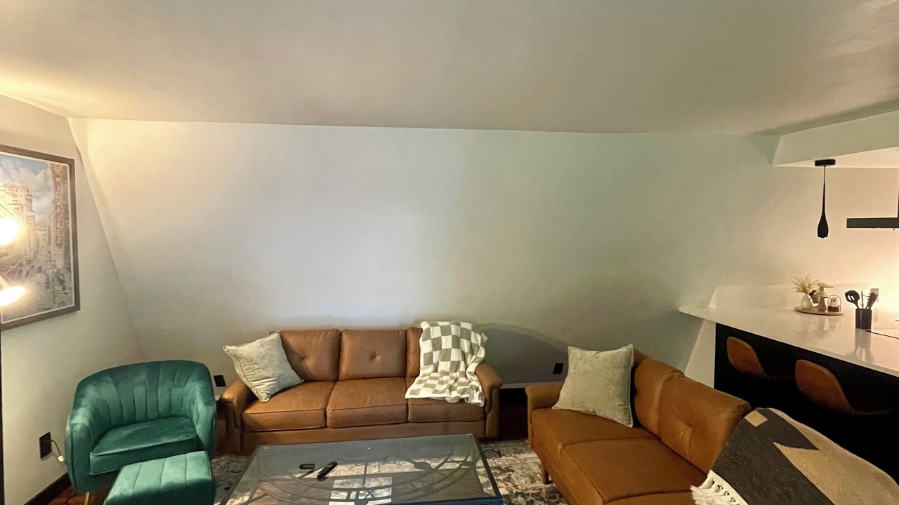 Photo of Livingroom in Browns Lake