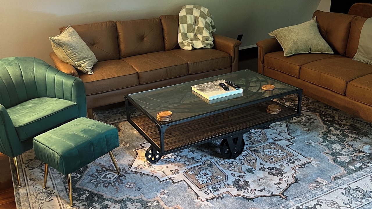 Photo of Livingroom in Browns Lake