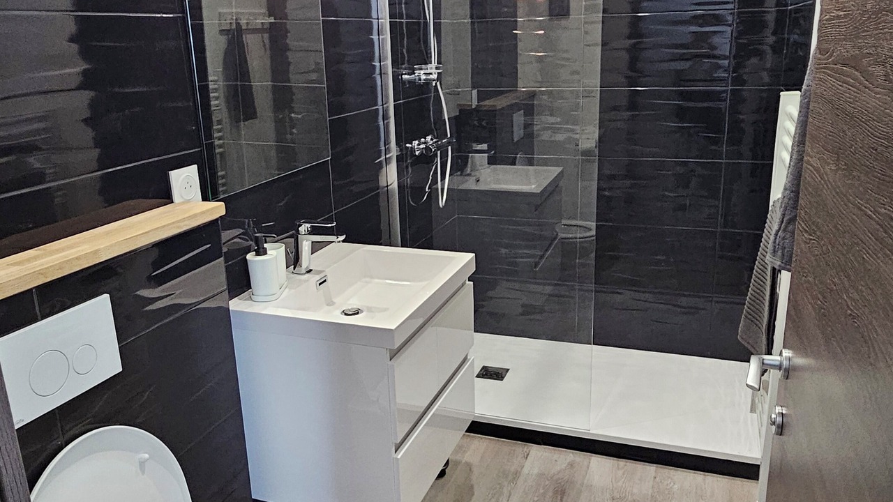 Photo of Bathroom in Tours