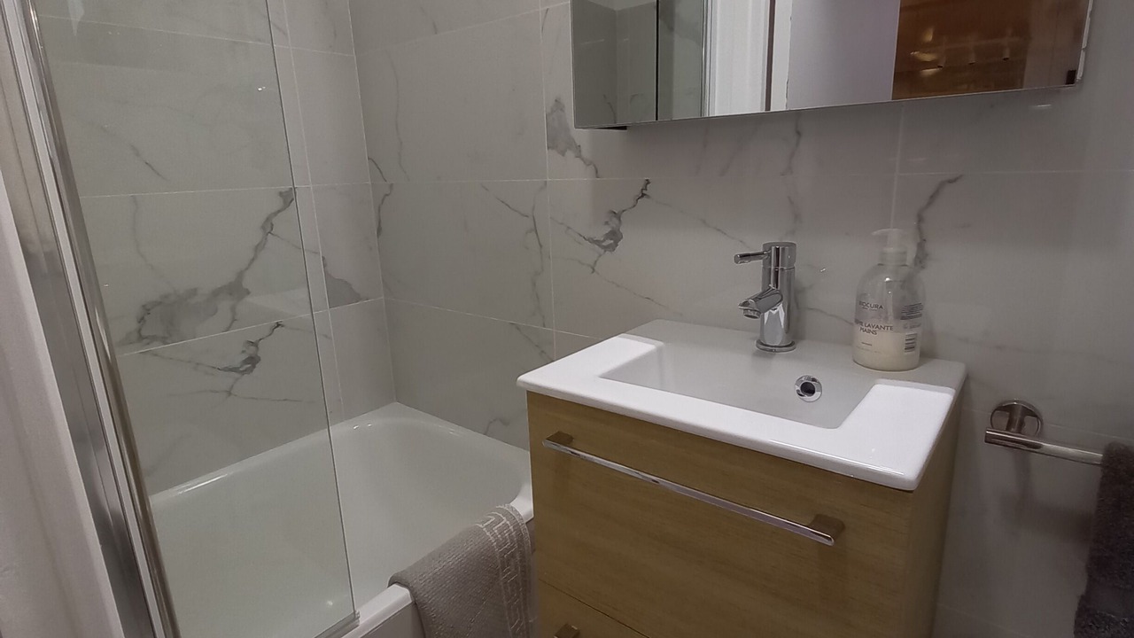 Photo of Bathroom in 7th Arrondissement