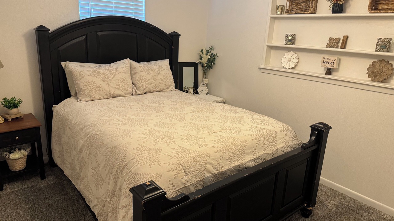 Photo of Bedroom in Lake Brownwood