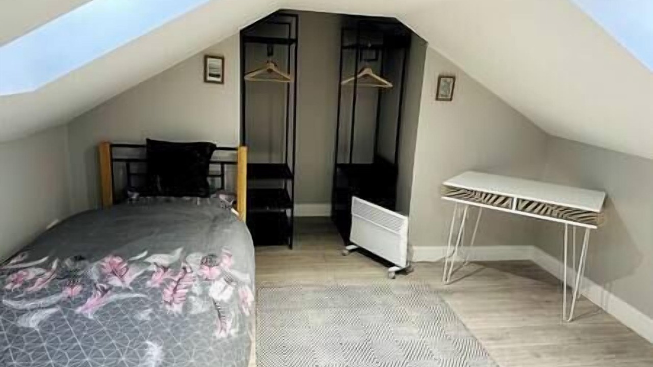 Photo of Others in Northolt Mandeville