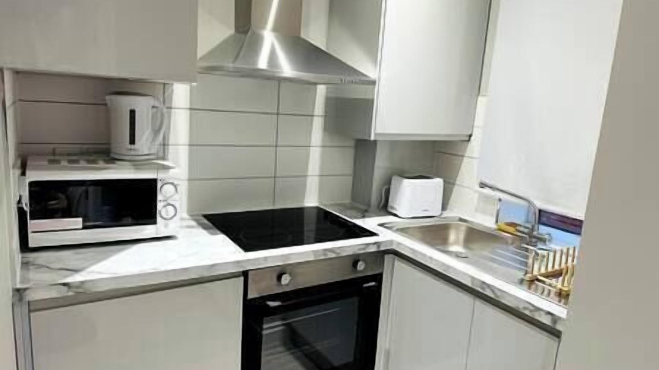 Photo of Others in Northolt Mandeville