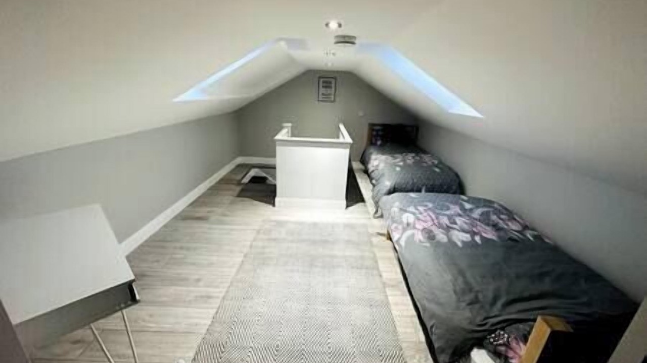 Photo of Others in Northolt Mandeville