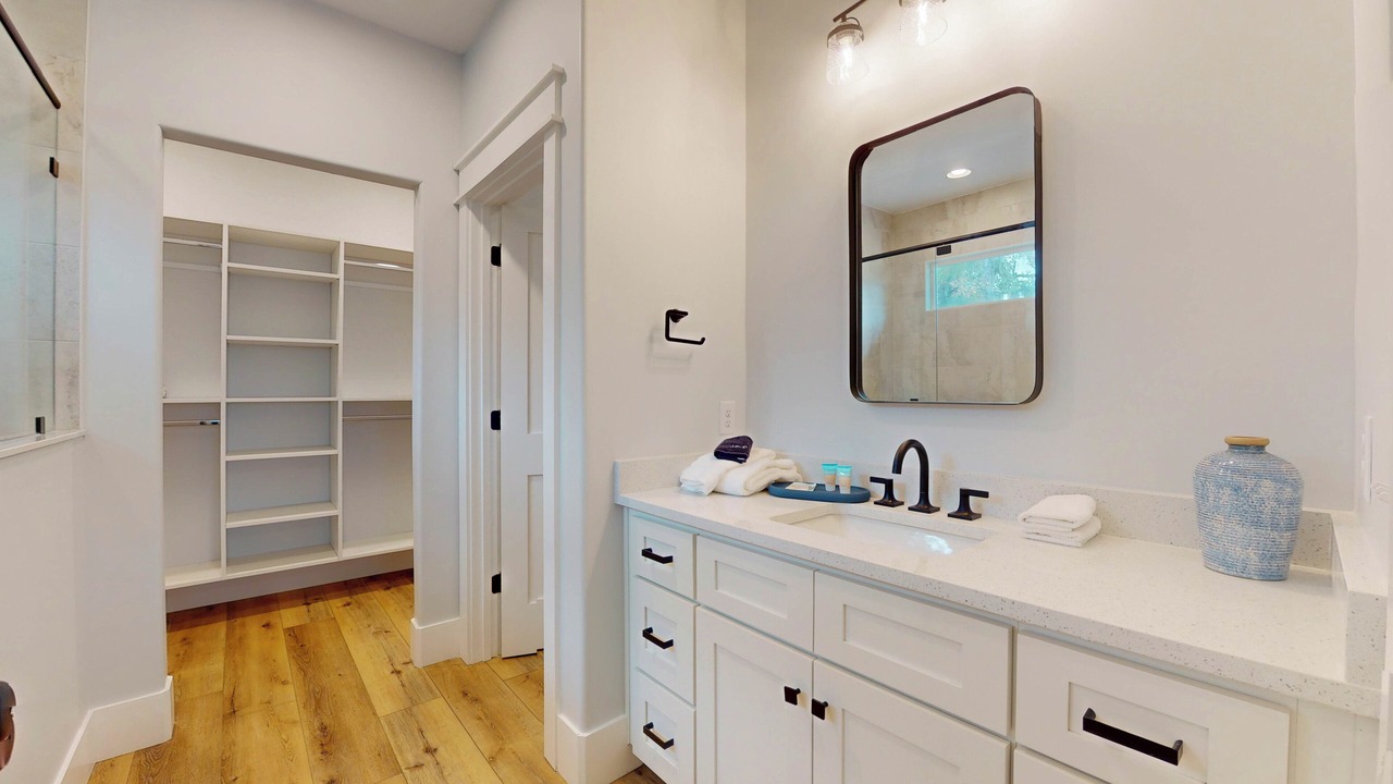 Photo of Others in Waverly